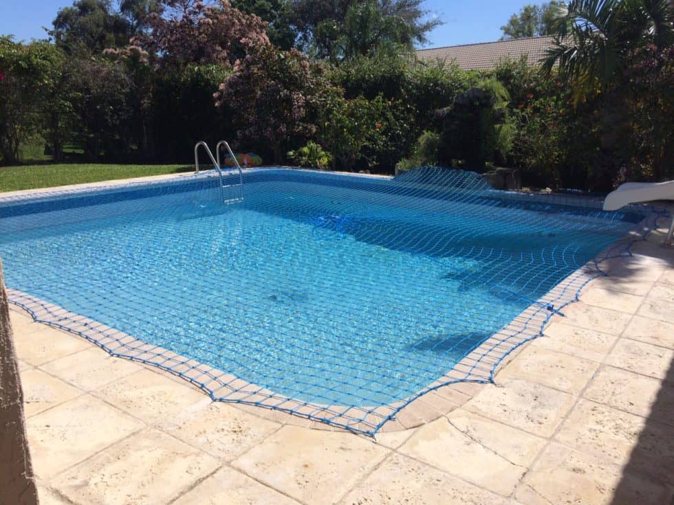 Safety Pool Cover Vs Safety Nets Solar Safe Pool Covers