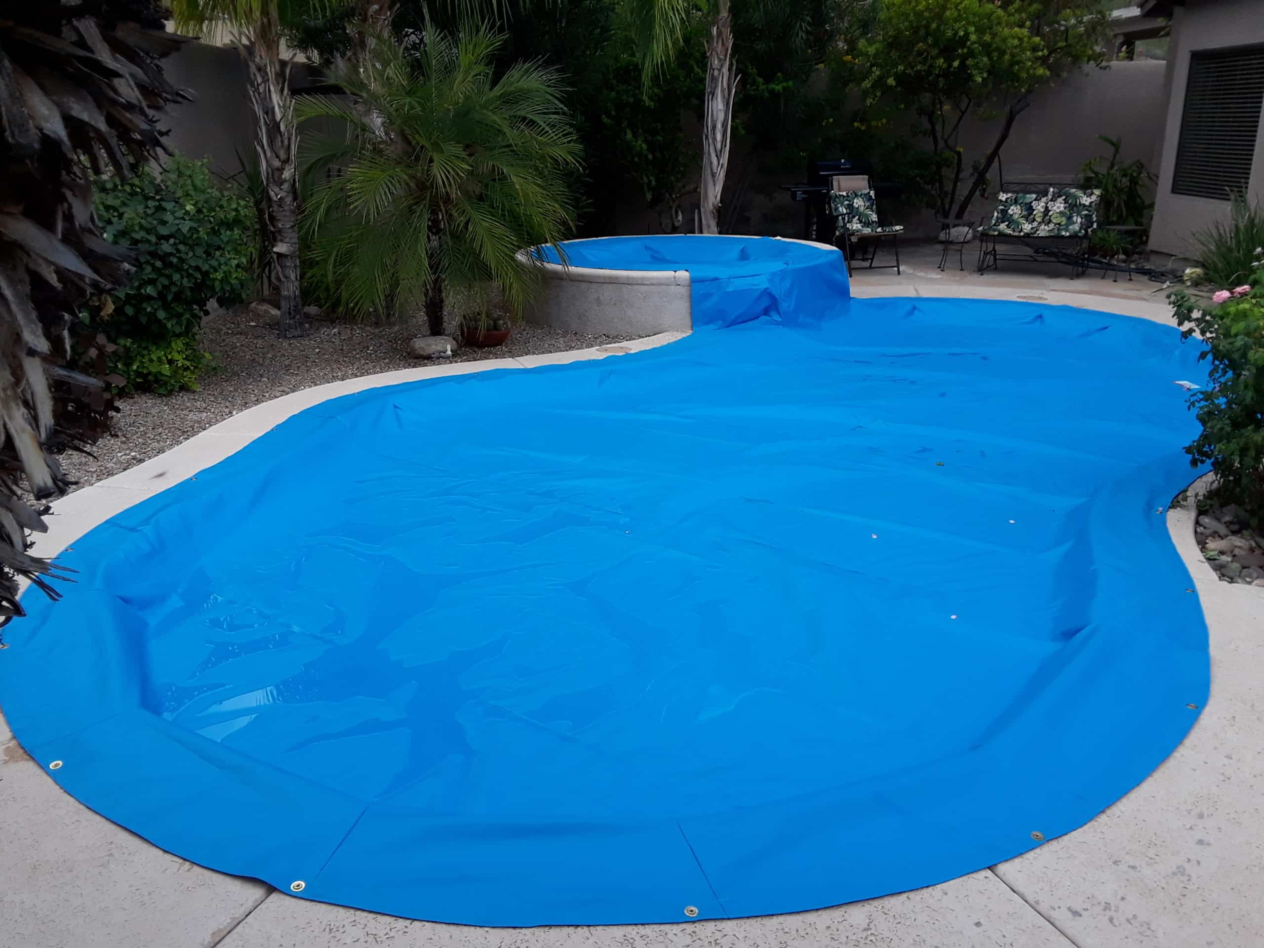 Blue Power Lock Pool Cover With Raised Spa