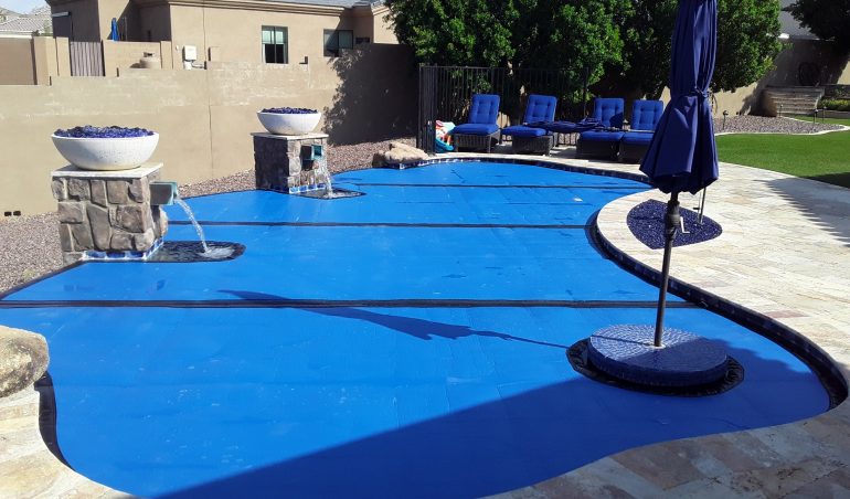 custom thermal HeatSaver pool cover